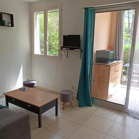 Beautiful Of 27m In The Center Of Frejus!